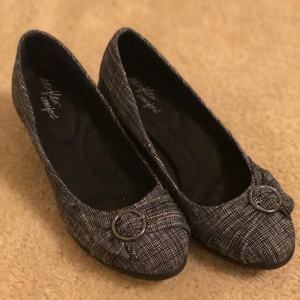 Dexflex Shoes - Picture 2 of 2